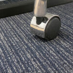 281_Interfloor-Linear-Project-SDN_Kleur-878_Close-up_zwenkwiel