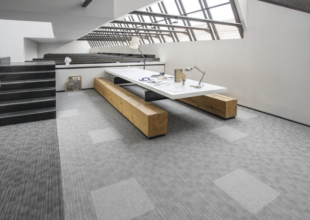 72_dpi_4A8F_RoomSet_carpet_TRUST_920_940_AVENUE_920_GREY_2