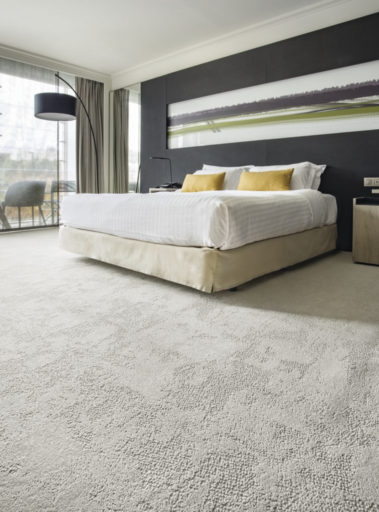 72_dpi_4A9L_RoomSet_carpet_LOUVRE_605_BEIGE_3