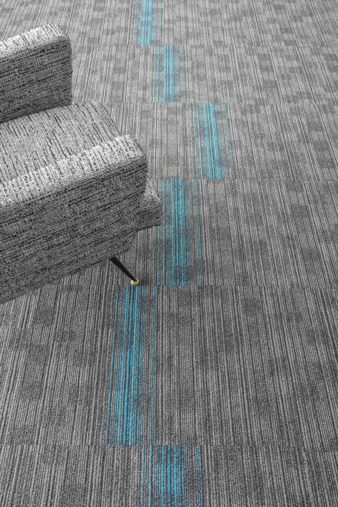 72_dpi_4B2H_CloseUp_carpet_TRUST_940_TRUST STRIPES_914_GREY_1