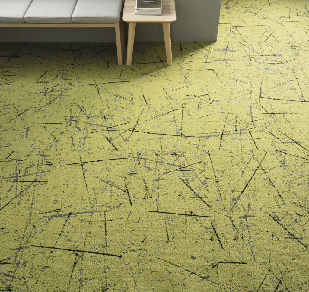 72_dpi_4B8F_CloseUp_carpet_Crazy_260_1