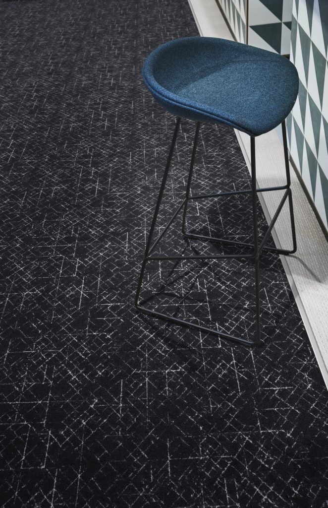 72_dpi_4MI8_CloseUp_carpet_Graph_970_GREY_1