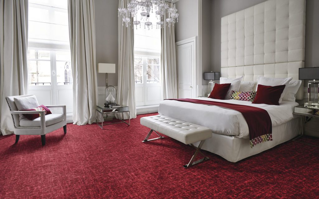 72_dpi_4MJ0_RoomSet_carpet_Tweed_570_RED_1